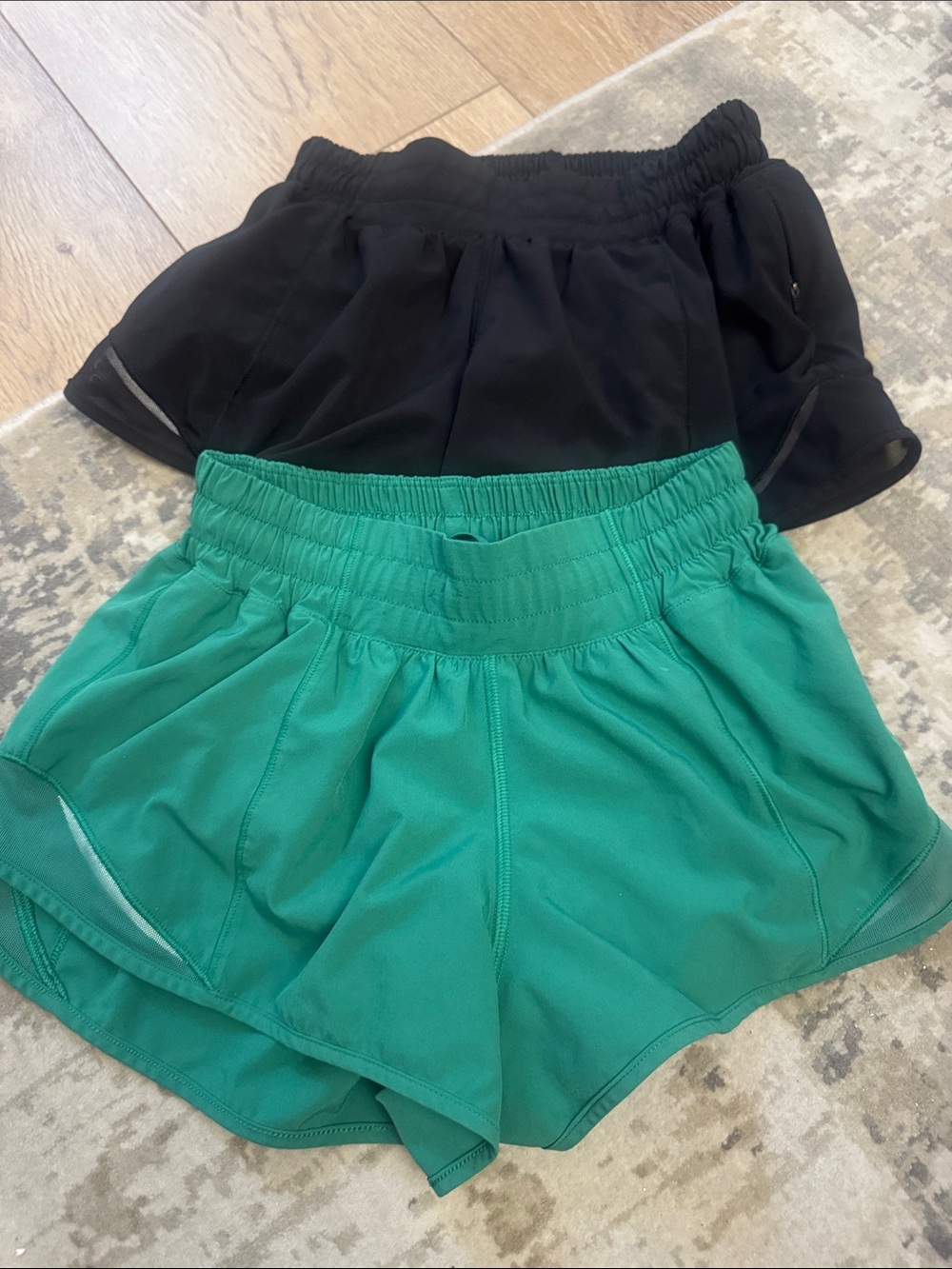 lululemon athletica Women's Athletic Shorts in Black & Teal